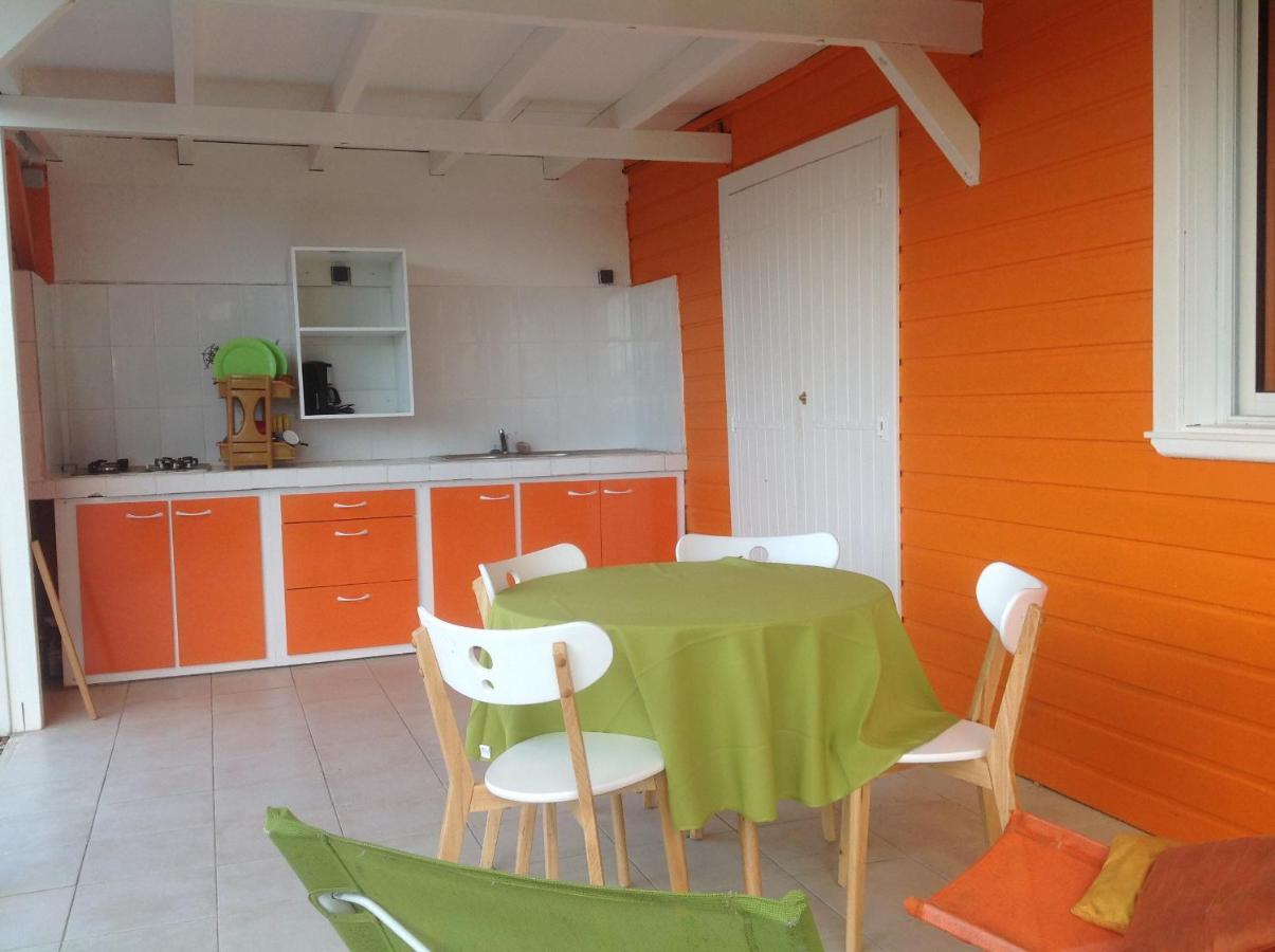 Villa Location De Meubles Morne-a-l'Eau Esterno foto
